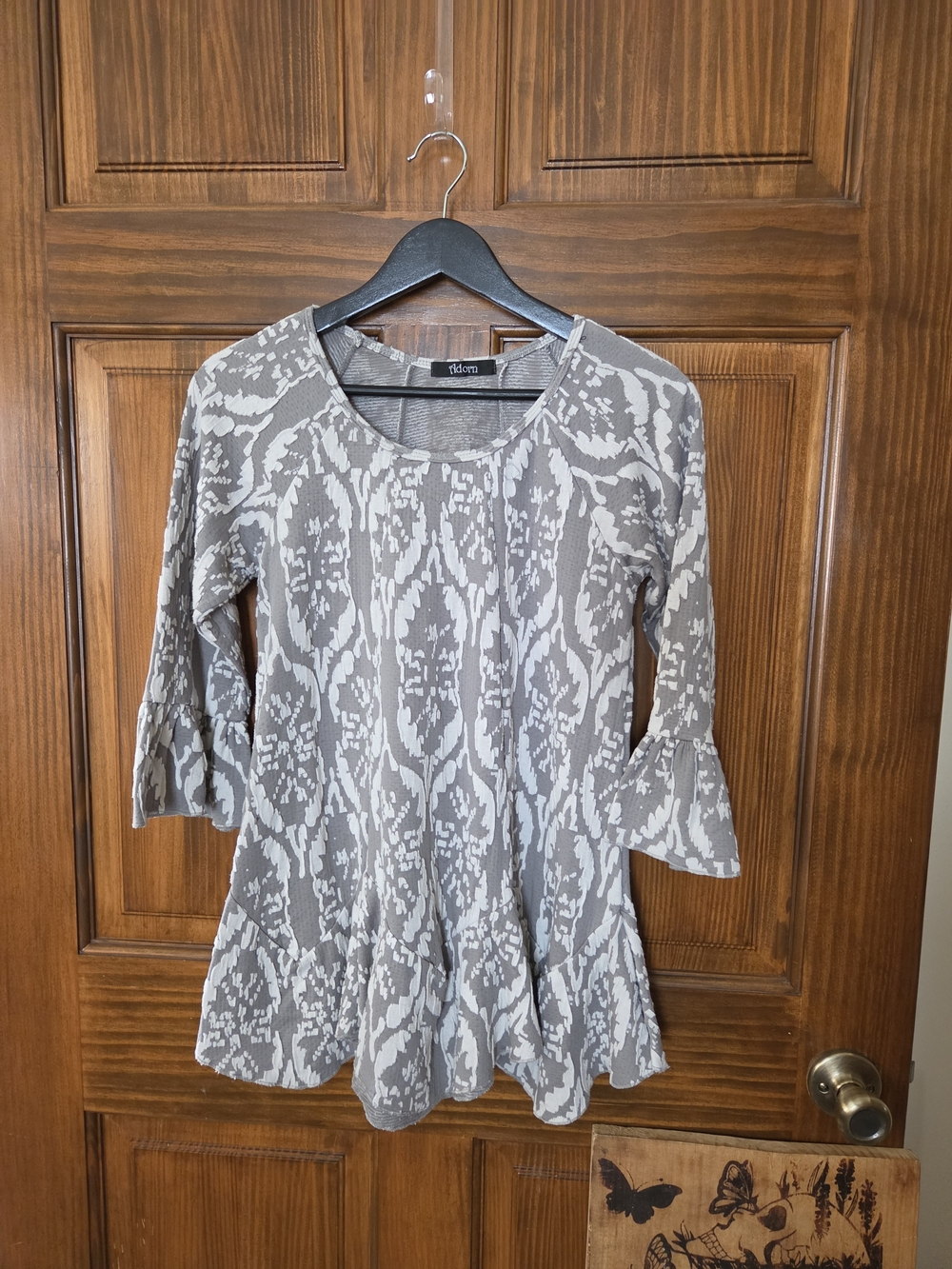 Adorn Gray Patterned Peplum Tunic with Bell Sleeves
